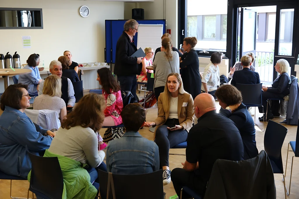 Brückenwelten-Vernetzungsevent bei der vhs Aachen